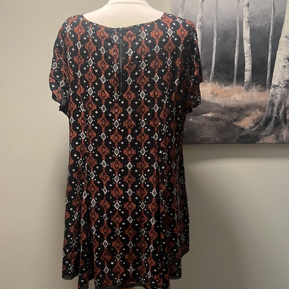 Torrid tribal print tunic - Picture 3 of 4